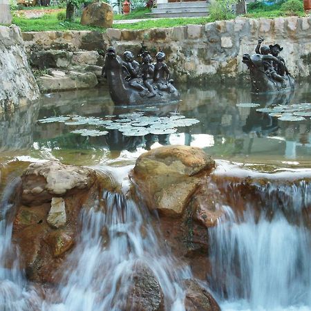 Resort Montana Фу Куок Екстериор снимка