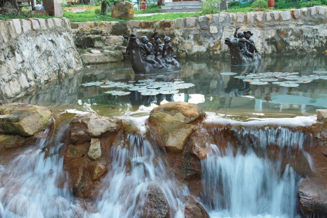 Resort Montana Фу Куок Екстериор снимка