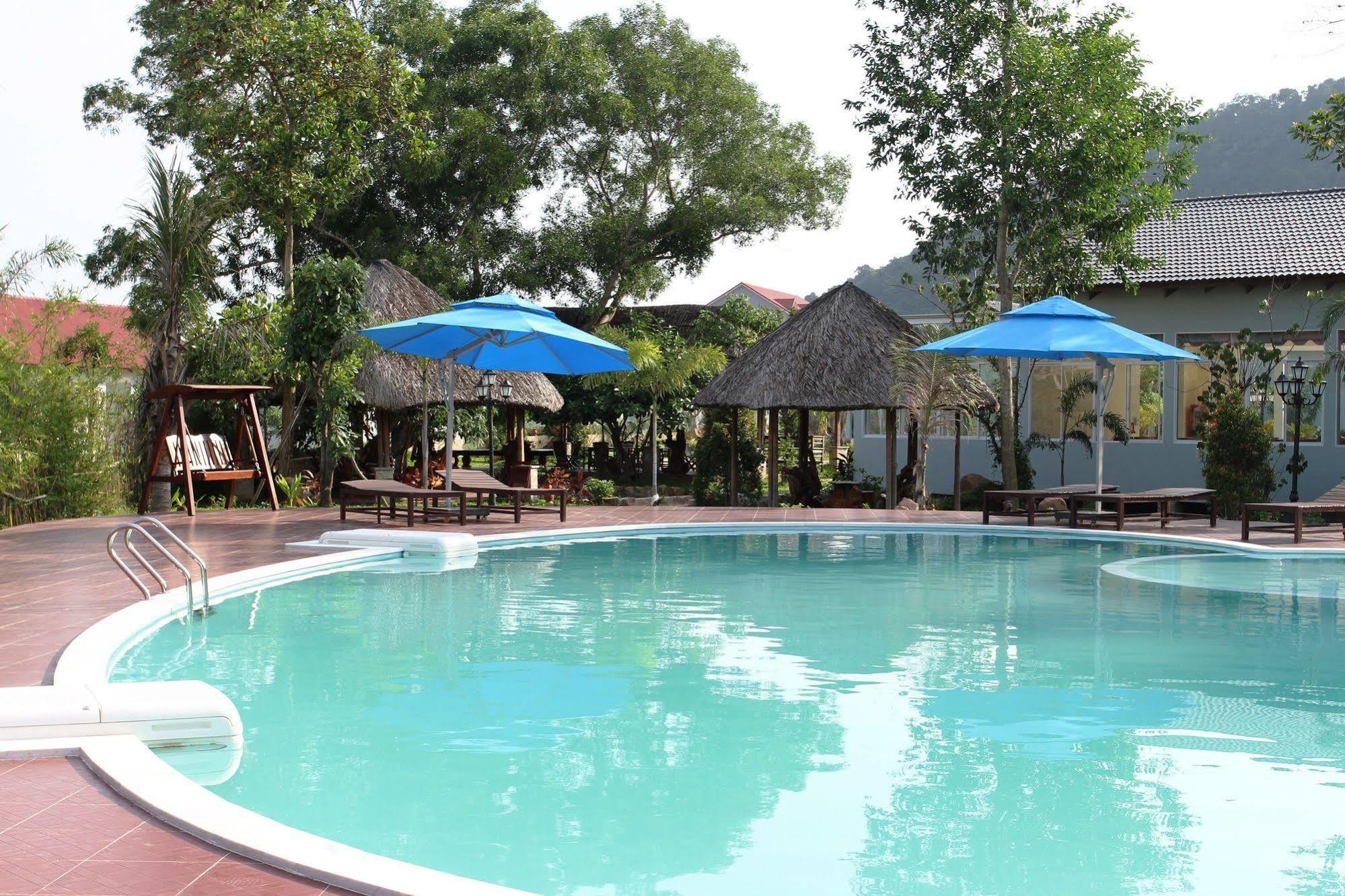 Resort Montana Фу Куок Екстериор снимка